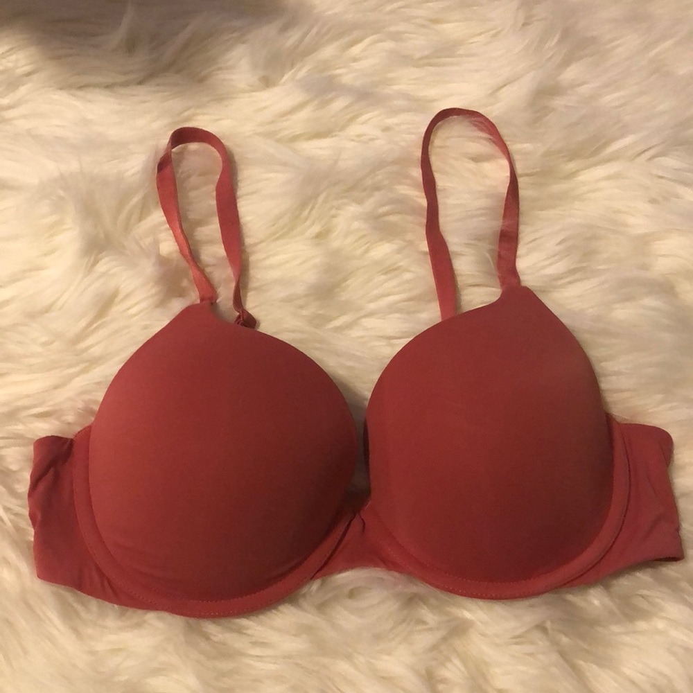 Victoria’s Secret bra